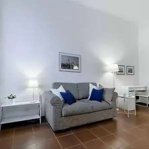 Vittoria Arconati Appartamento
