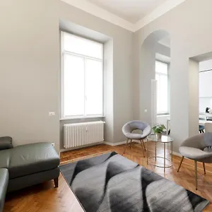 Apartament Royal - Centro, Mediolan