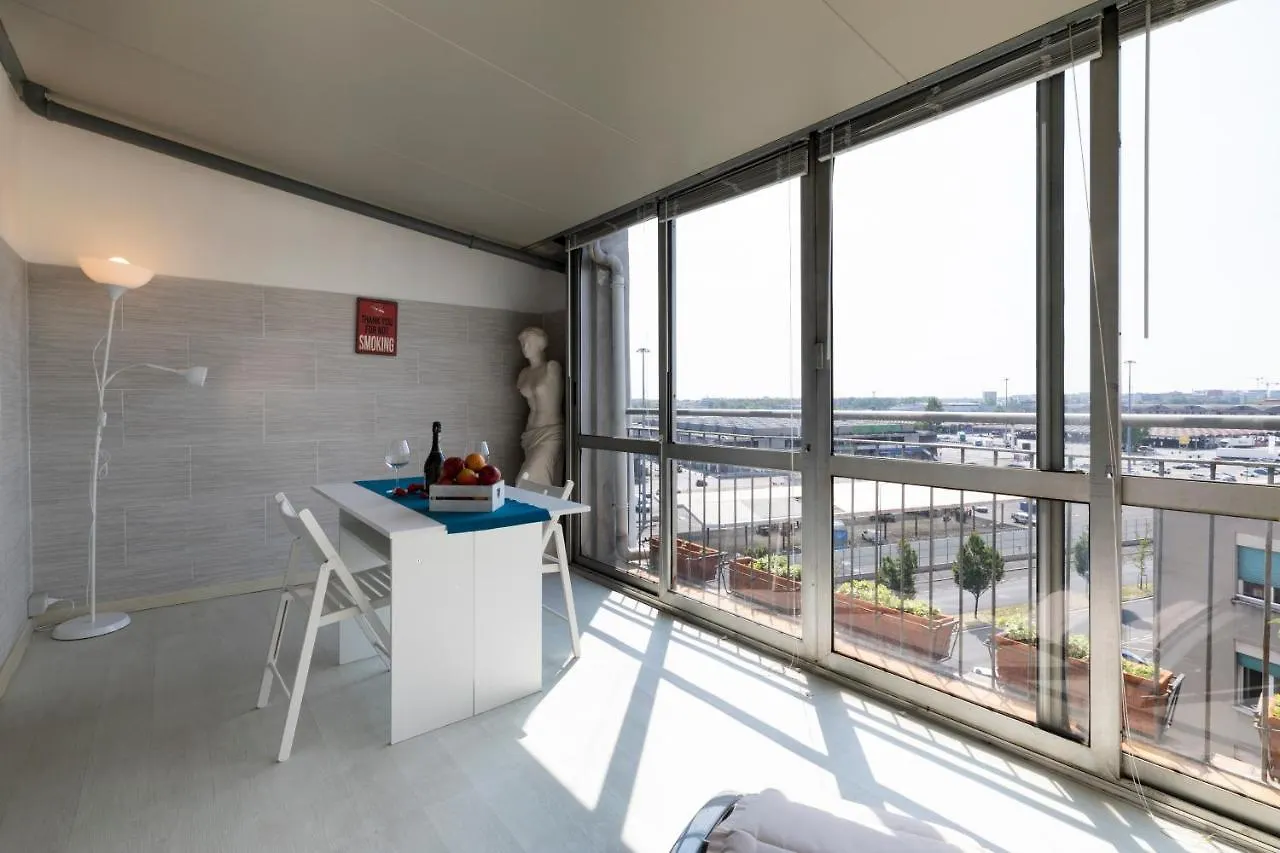 La Veranda - Bright Top Floor Apartment With Views Of The Madonnina contacts
